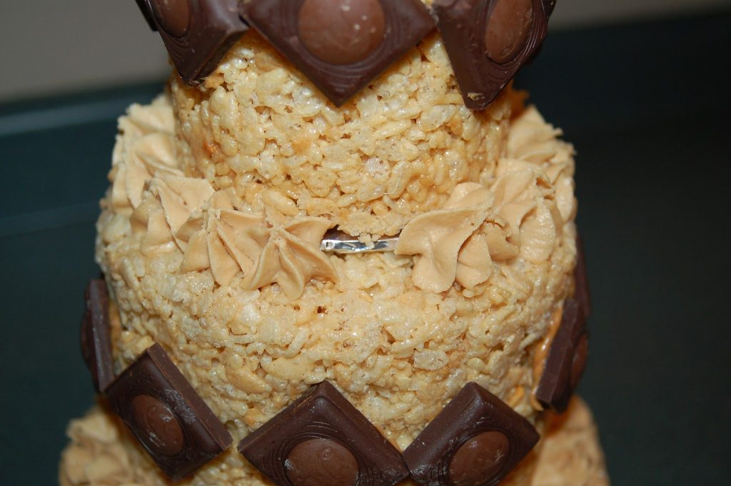 chocolate garnishes on peanut butter krispie treats