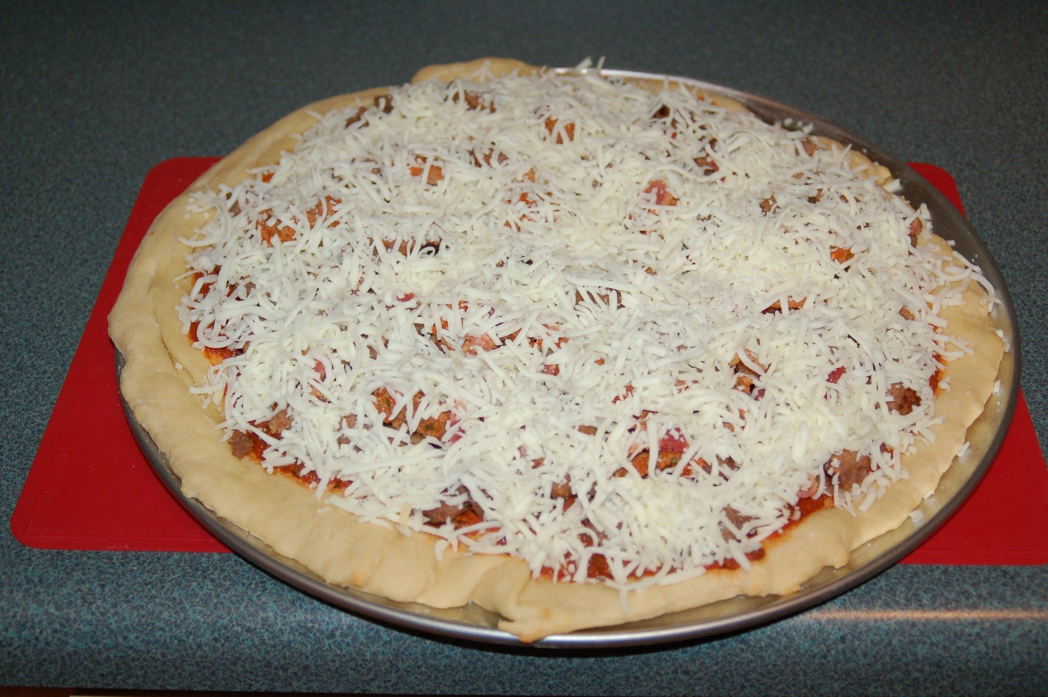 unbaked pizza