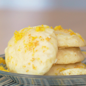 lemon ricotta cookies plated