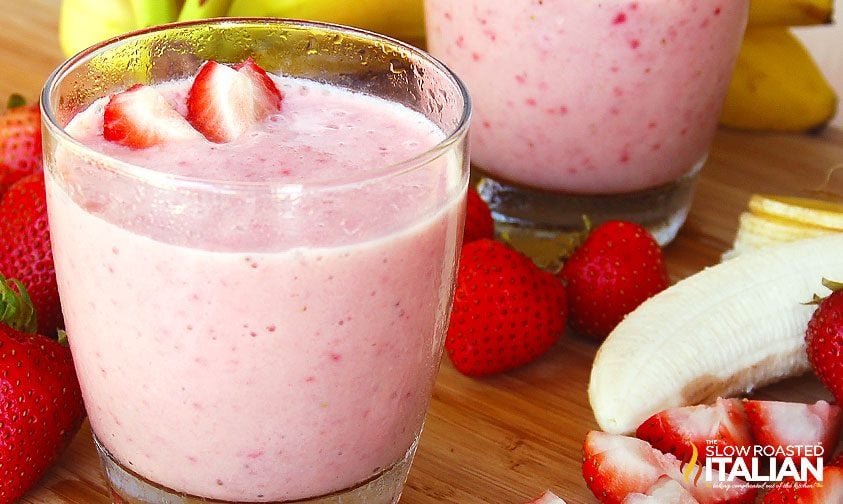strawberry fruit smoothie in glass