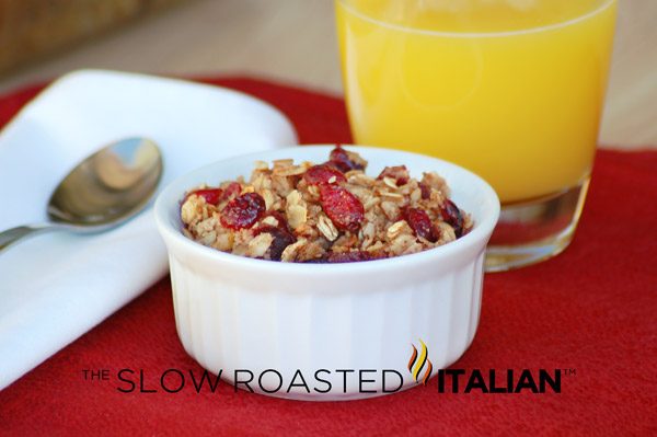 cranberry-walnut-baked-oatmeal-3067327