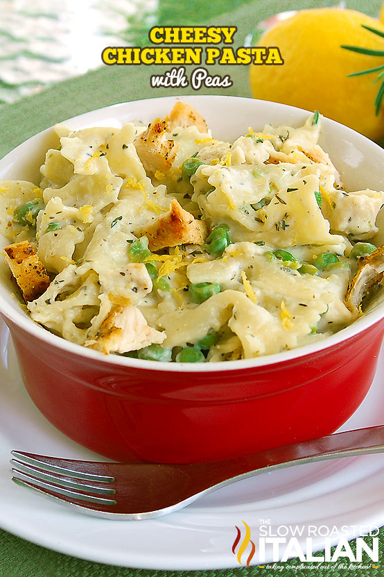 Simple Cheesy Chicken Pasta with Peas