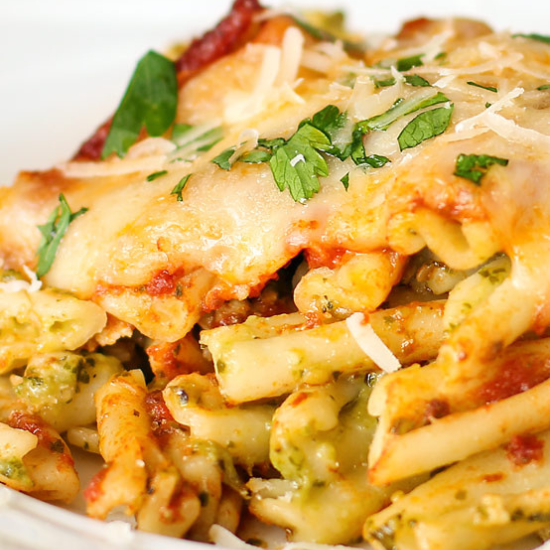 cheesy pesto and chicken pasta bake