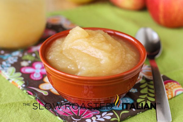 simple-natural-applesauce-4304825