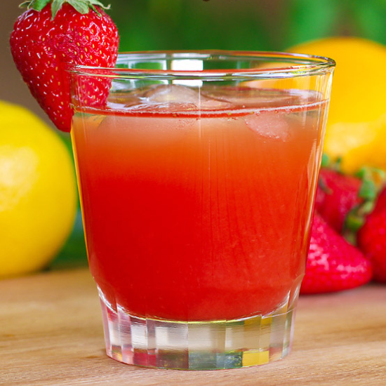 citrus berry splash in glass