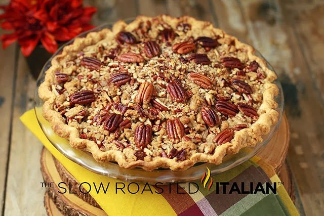 apple-pie-with-crumb-top-4618975
