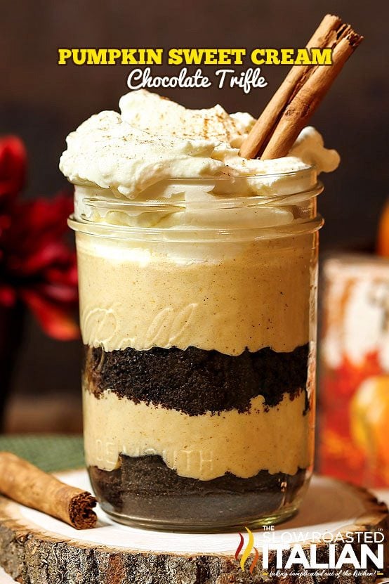 Pumpkin Sweet Cream Chocolate Trifle #nobake #recipe #pumpkin #dessert