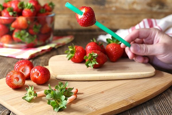 kitchen-hack-how-to-hull-a-strawberry-5-tsri-ebay-6950591