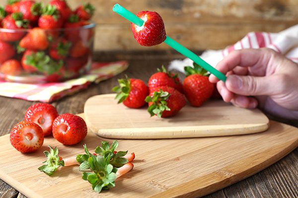 Kitchen Tip: Hulling Strawberries with a Straw - Barefeet in the Kitchen