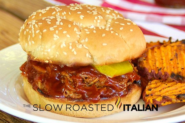 The Best Ever Simple Crockpot Pulled Pork Sandwiches