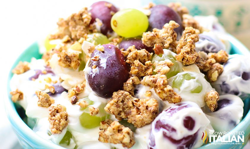 salad with purple and green grapes