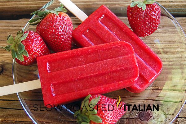 https://www.theslowroasteditalian.com/wp-content/uploads/2019/06/strawberry-popsicle2-7323746.jpg