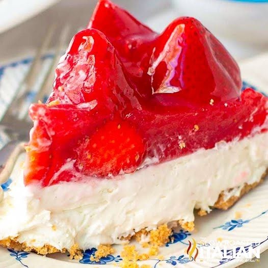 no bake strawberry cheesecake on plate