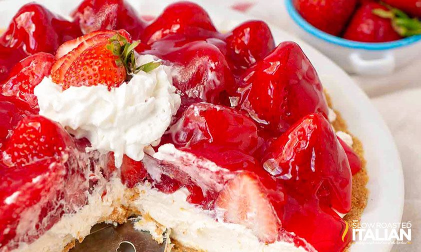 No-Bake Strawberry Cheesecake