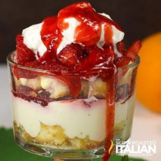 strawberry dessert parfait in a clear glass bowl.