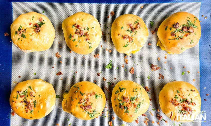 baked mac and cheese bombs