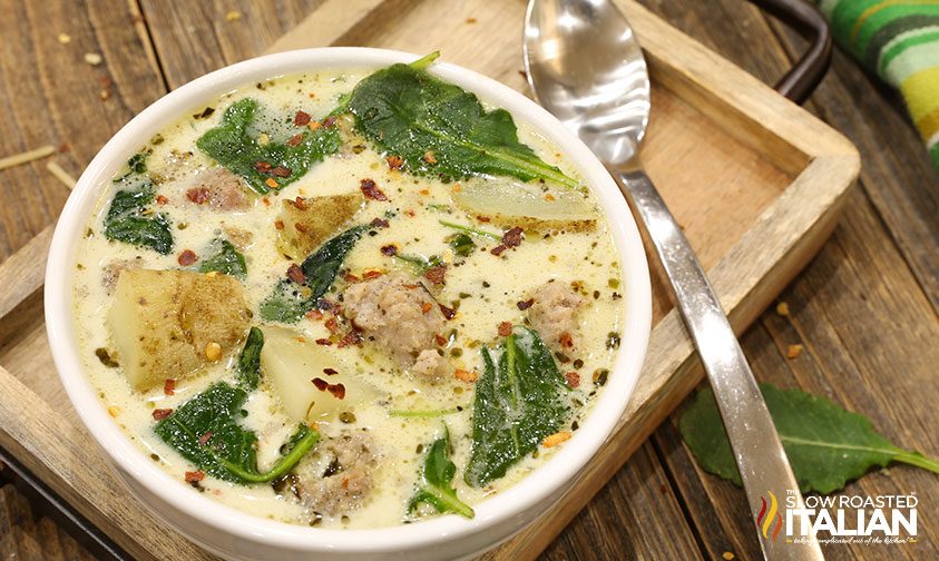 instant pot zuppa toscana in bowl
