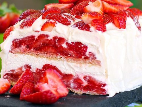 Strawberry-Icebox-Cake-1-