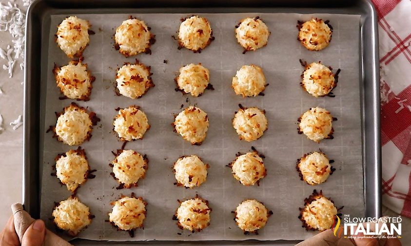 baked coconut macaroons