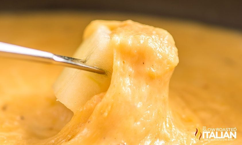 dipping Beer Cheese Fondue
