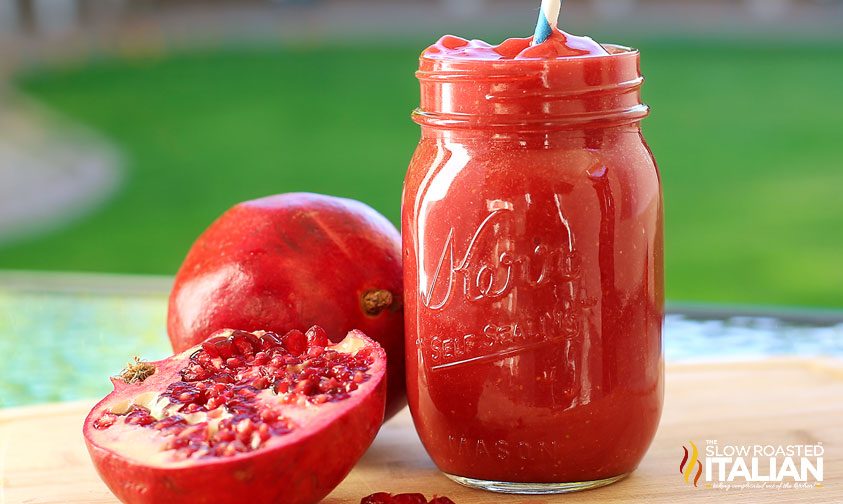 antioxidant-rich pomegranate skinny shake in mason jar glass