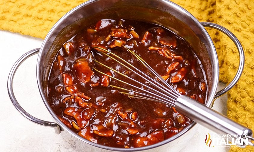 bbq baked beans sauce in a pot