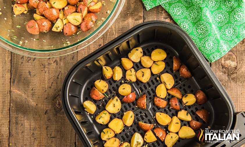 air fryer potatoes in basket