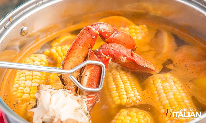 adding crab legs to low country boil