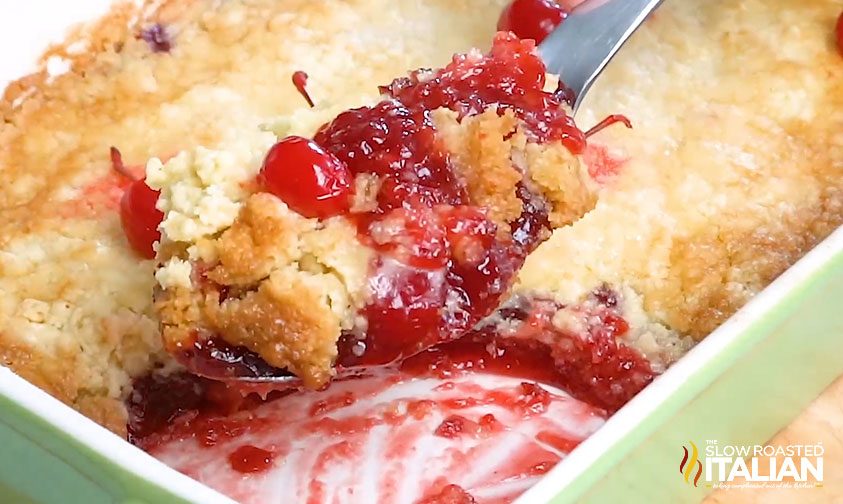 dump cake a luscious scoop
