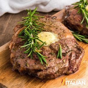 air fryer steak on cutting board