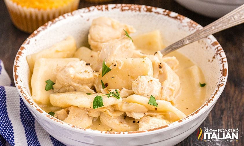 cracker barrel chicken and dumplings with parsley on top