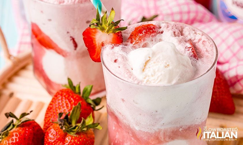 glass of wine ice cream float with fresh strawberry