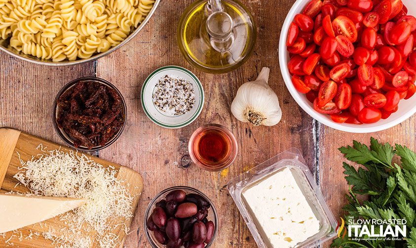 feta pasta salad ingredients