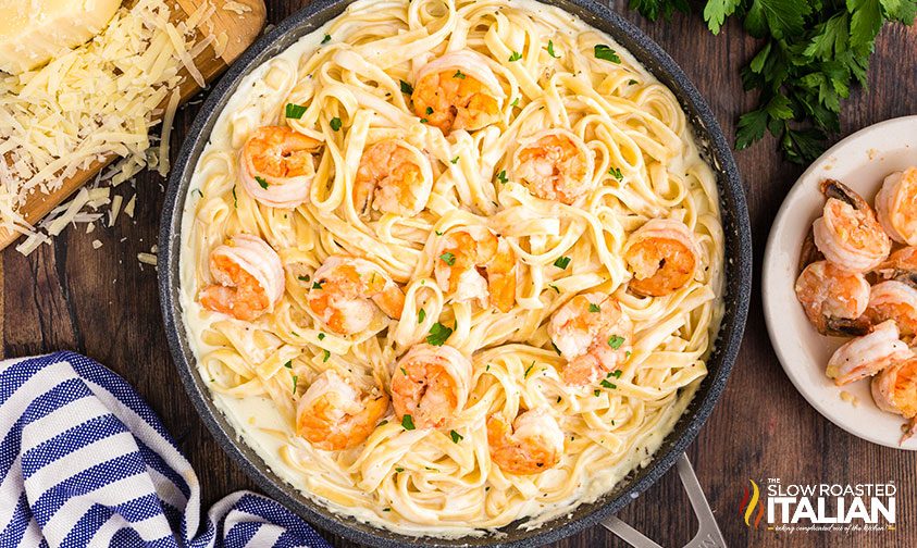 Olive Garden shrimp alfredo in skillet