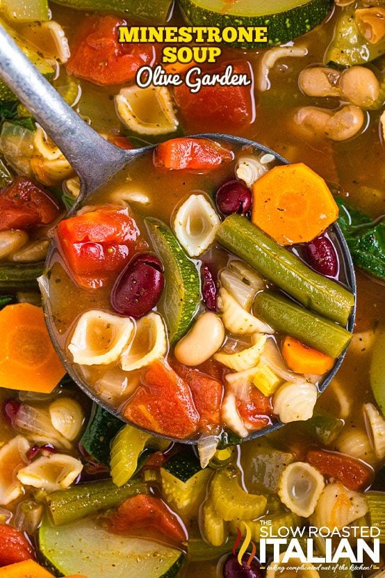 olive garden minestrone soup in ladle