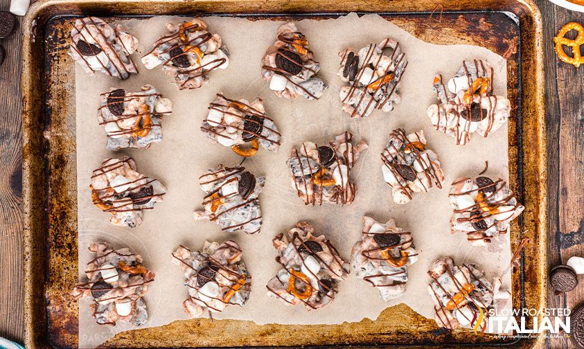 pan of a dozen oreo white chocolate candies