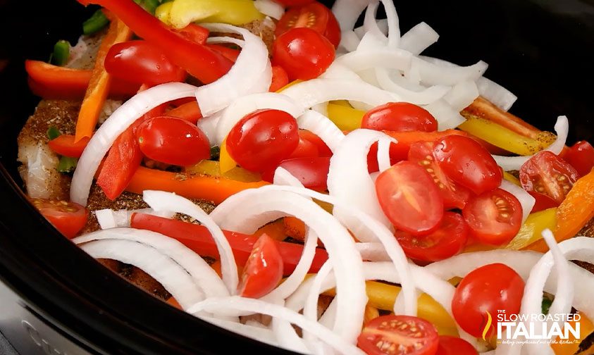 crockpot chicken fajitas recipe ingredients in slow cooker