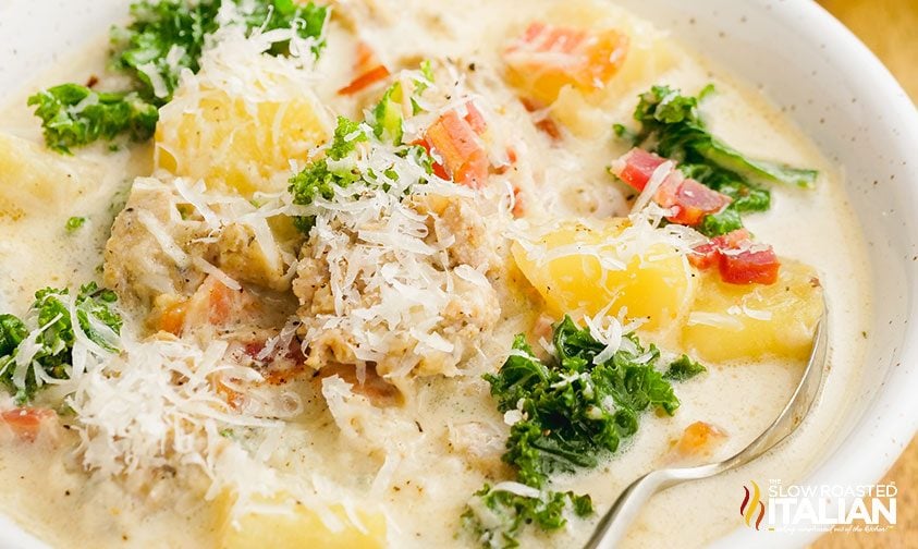 zuppa toscana soup in bowl, close up