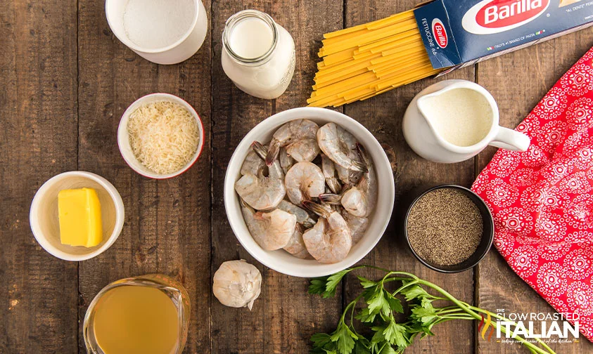 ingredients to make garlic shrimp pasta