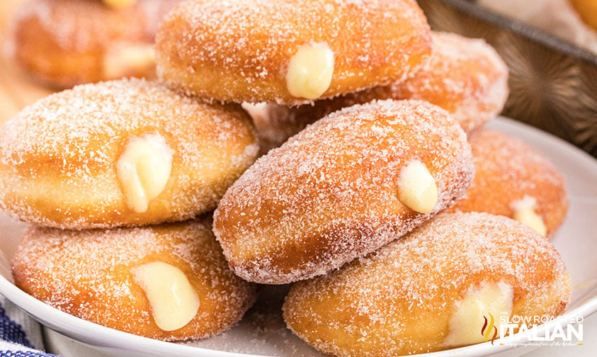 italian donuts filled with pastry cream