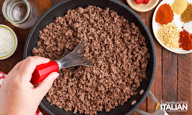 browning ground beef in skillet