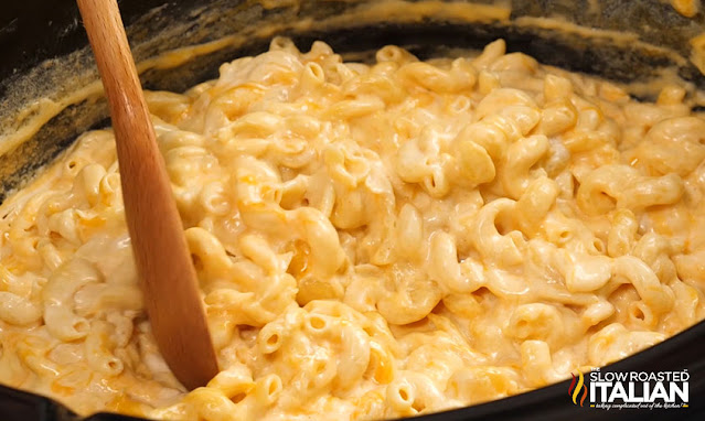 close up of bowl of mac and cheese with cream cheese