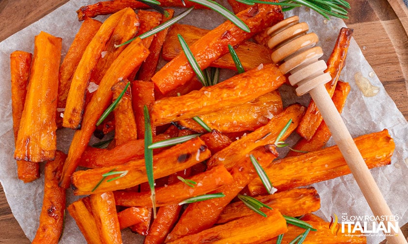 air fryer glazed carrots with honey dipper