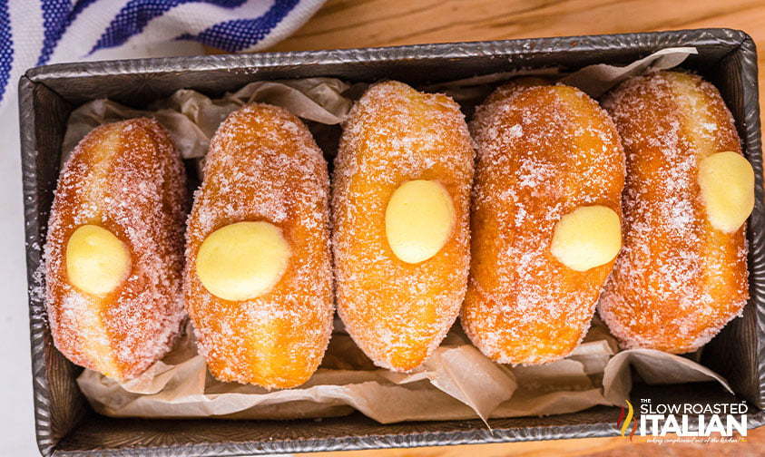 donuts filled with italian pastry cream