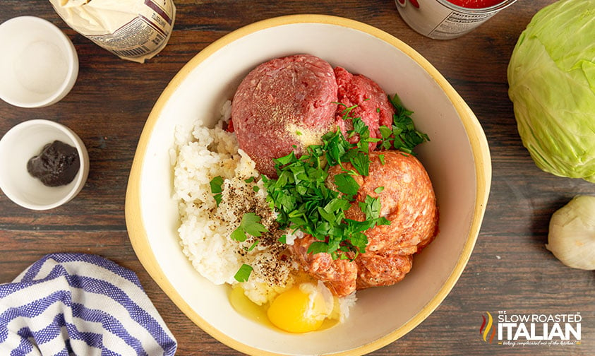 making filling for crockpot stuffed cabbage rolls