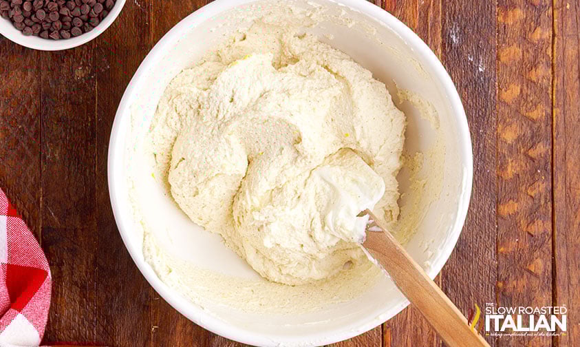 ricotta cannoli filling.
