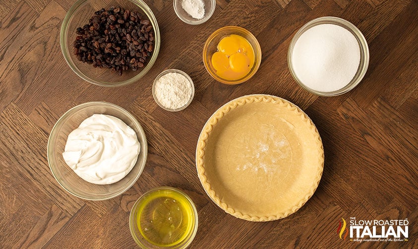 ingredients for meringue dessert.