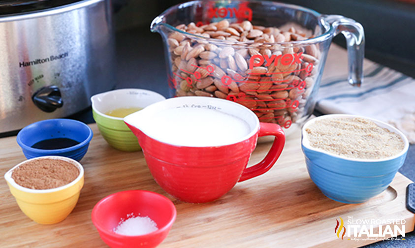 crockpot cinnamon almonds ingredients.