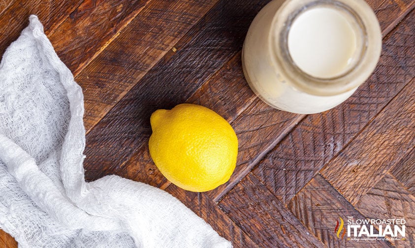 ingredients for homemade mascarpone.