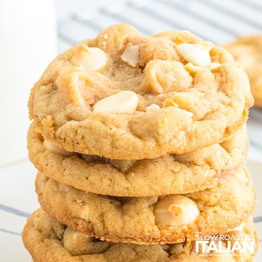 white chocolate macadamia cookies closeup.